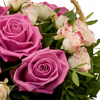 Корзинка из роз "Magic roses"
