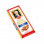 Корзина с цветами и конфетами "Цветы и шоколад"