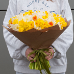 Букет цветов "Нарциссы микс"