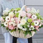 Корзина с цветами "Романтичный сад"