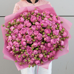 Букет из кустовых роз "Жадоре"