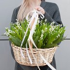 Цветочная композиция "Ландыши в корзинке"
