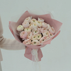 Букет цетов из ранункулюсов "Нежная Италия"