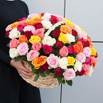 Корзина из роз "Сто одна эмоция"