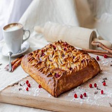 Пирог с брусникой