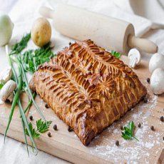 Пирог с картофелем, сыром и грибами