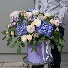 Коробка с цветами " Летняя Мадейра"