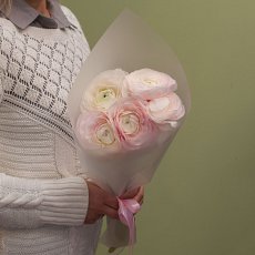 Букет "Нежность ранункулюсов"