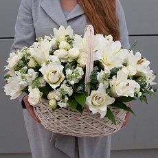 Корзина с цветами "Монако"