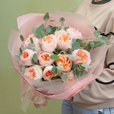 Букет из пионовидных роз "Шантимель"