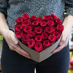 Коробка с розами "Сердечко"