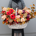 Корзина с цветами "Вальс-бостон"