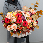 Корзина с цветами "Вальс-бостон"