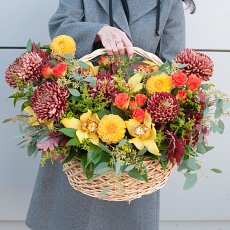 Заказать Корзина с цветами "Мельбурн" с доставкой в Charlotte.ru Корзина с цветами "Мельбурн"