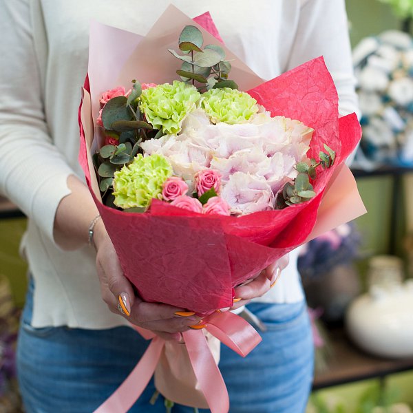 Букет цветов "Verena Rose"
