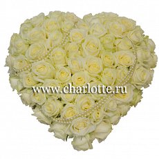Сердце из белых роз "Любовь и нежность"