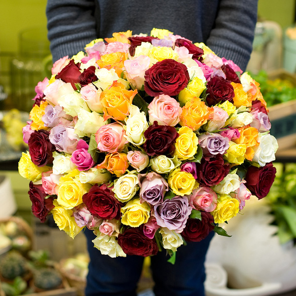 Букет из 101 разноцветной розы 40 см