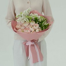 Заказать Букет цветов "Весенние брилианты" с доставкой в Charlotte.ru Букет цветов "Весенние брилианты"