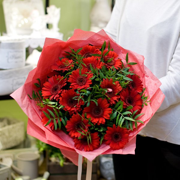Букет цветов "Красные герберки"
