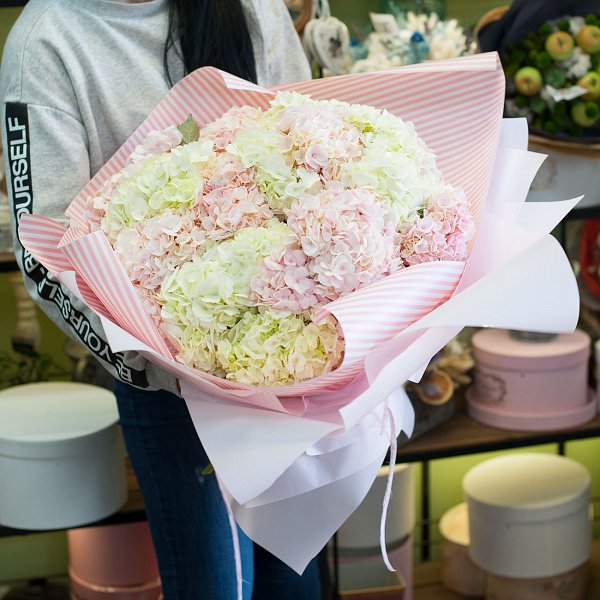 Букет цветов "Пастельная гортензия"