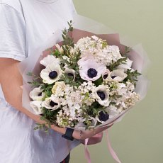 Заказать Букет цветов "Элеганс" с доставкой в Charlotte.ru Букет цветов "Элеганс"