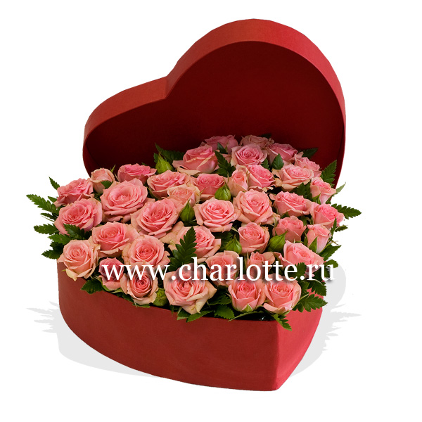 Розы в коробке-сердце (34-36 бутонов)