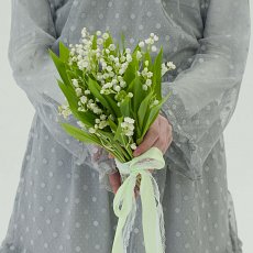 Заказать Букет из ландышей "Майское чудо" с доставкой в Charlotte.ru Букет из ландышей "Майское чудо"