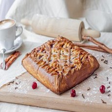 Заказать Пирог с вишней с доставкой в Charlotte.ru Пирог с вишней