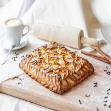 Заказать Пирог с творогом с доставкой в Charlotte.ru Пирог с творогом